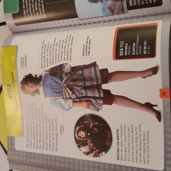 BBC Doctor Who The Complete Visual Collection Dictionary Character Encyclopedia - Picture 8 of 8